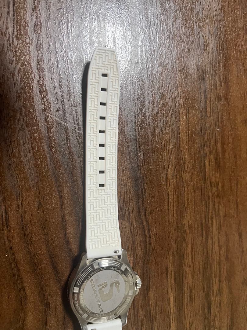 美品！！ティソ　シースター1000　36mmクォーツ　白　デイト表示　替えベルト