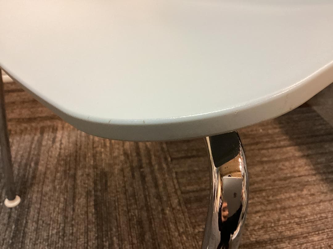 ２脚セット　ヴィトラ　ハルチューブ　アイスグレー　スタッキング　ミーティング A