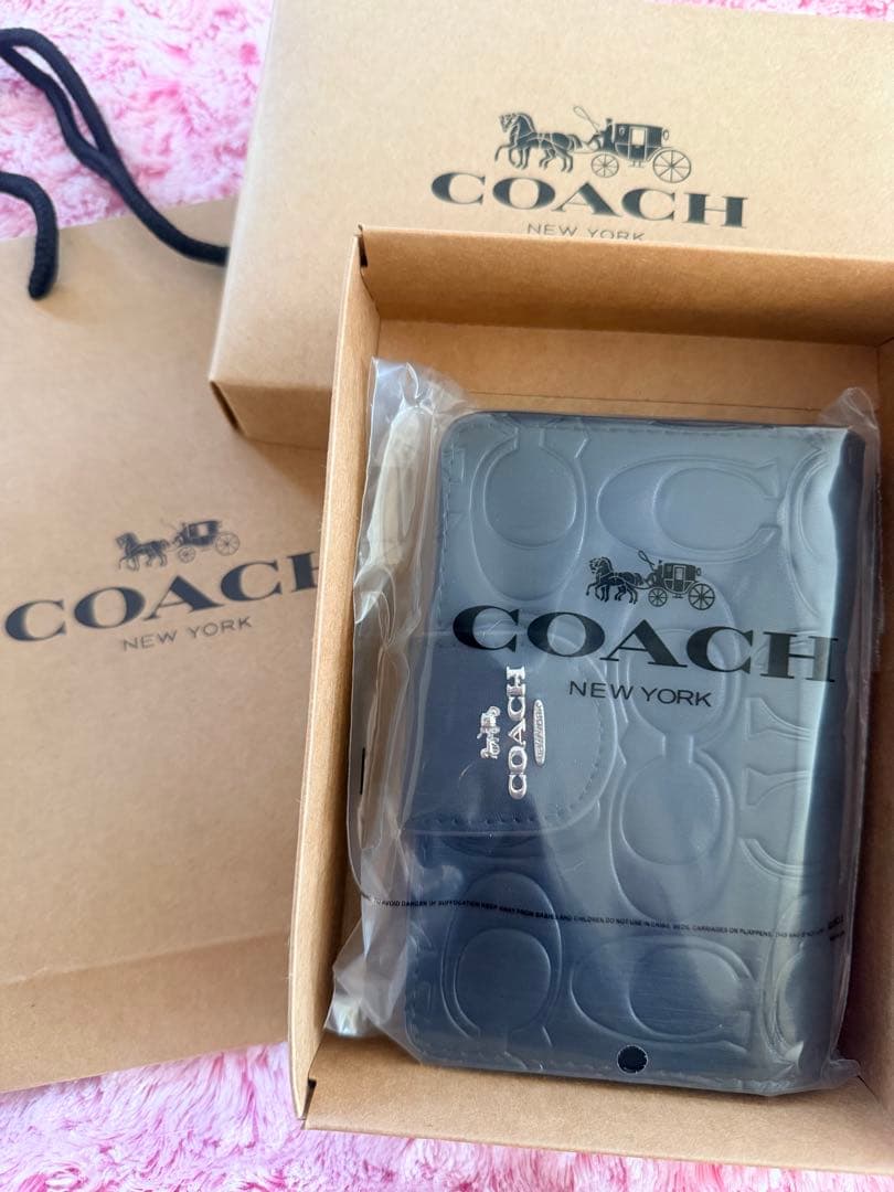 coach 二つ折り財布　新品未使用　プレゼントに♡