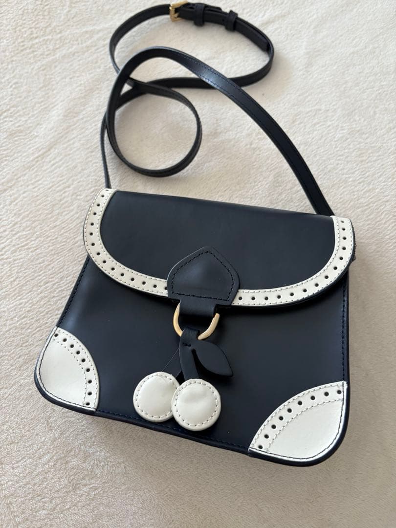 ボンポワン bonpoint ショルダーバッグ 保存袋付き 超美品 ポシェット