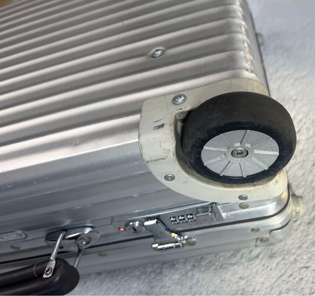 【希少廃盤モデル】2輪リモア35Lクラシックフライトアルミニウム製キャリーケース