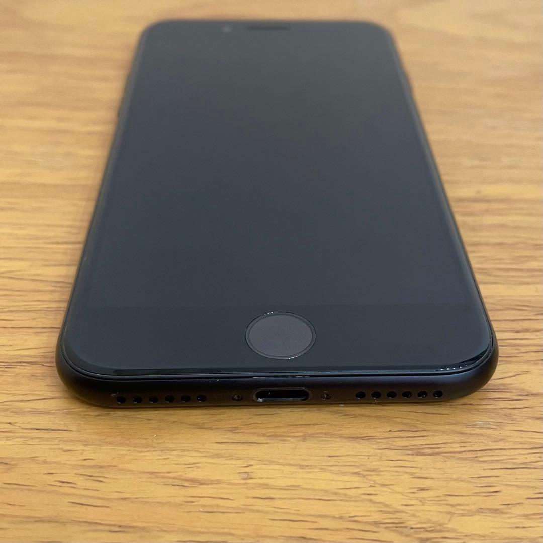 ◎ Apple iPhone SE 第二世代 MHGP3J/A 83％