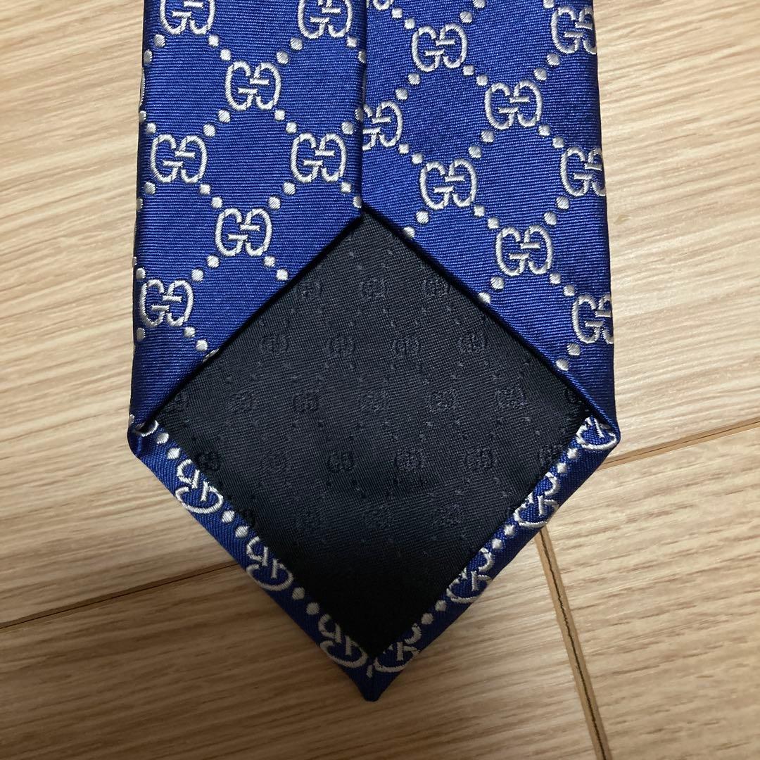 美品　グッチ ネクタイ GG柄 インターロッキング ビー ハチ　現行タグ　総柄