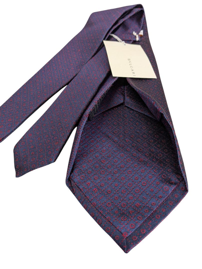 ブルガリ　最高級縫製シルク100%　セッテピエゲ　ロゴマニア　ネクタイ