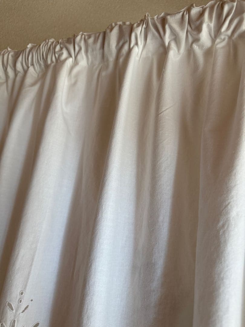 SALE❣️レア♡フランスアンティークஐ花刺繍のホワイトカーテンஐ⋆大判