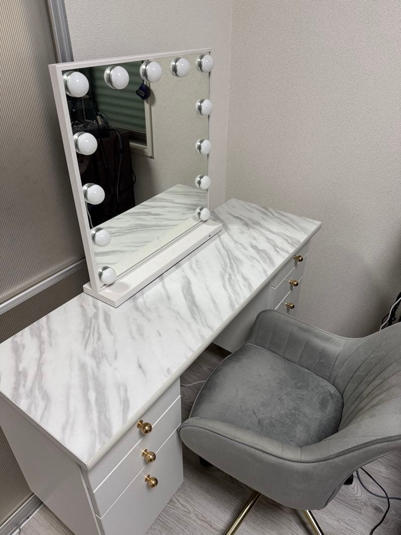 LEDライト付きドレッサー・鏡台