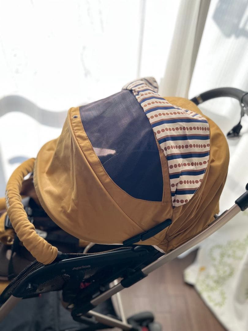 アップリカ　オプティア クッション　マスタードゴールド A型ベビーカー　両対面