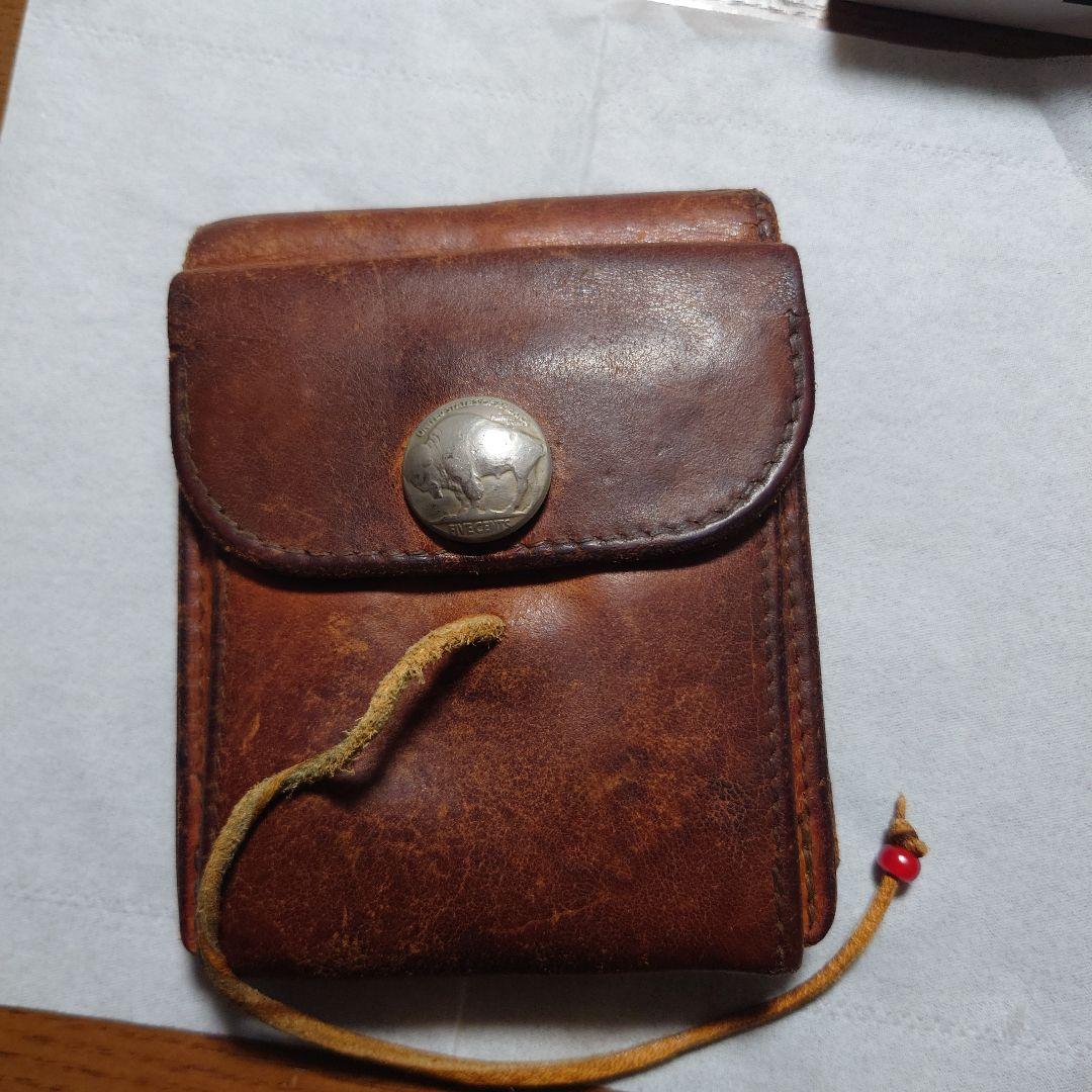 ゴローズ 二つ折り財布 茶色 　コンチョ付き