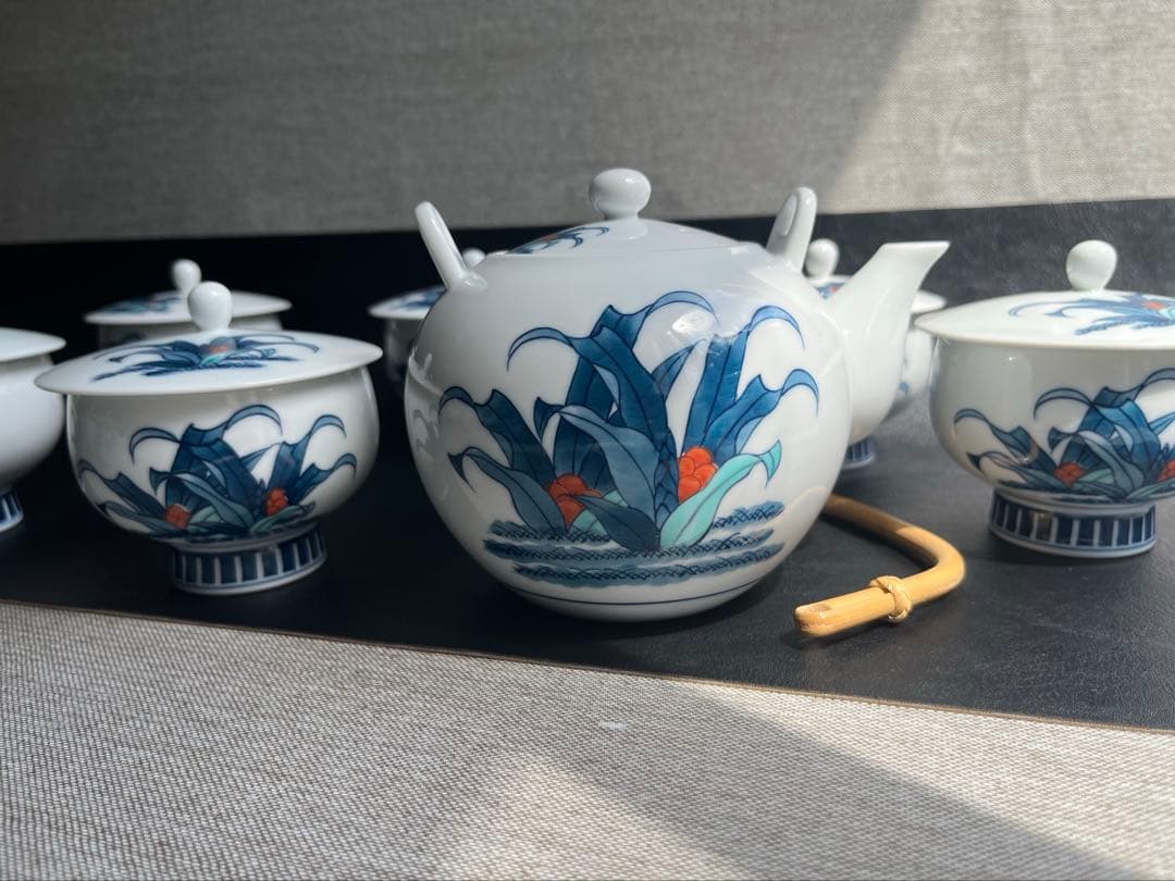 伊万里焼　畑萬陶苑　万年青　おもと　オモト　茶器揃　急須1点　蓋付き湯呑　6点