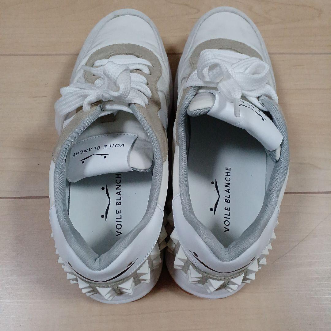新品VOILE BLANCHE スタッズ付きスニーカー