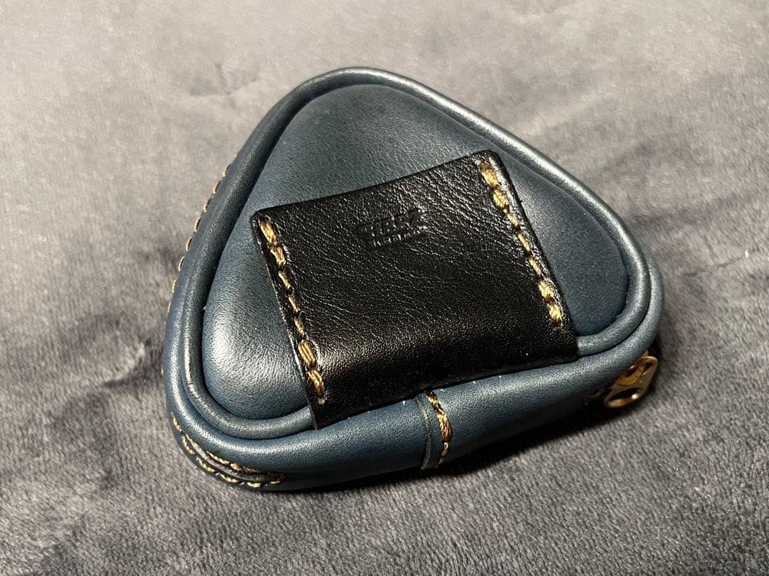 【色の変化などあり】HERZ ヘルツ　おにぎりポーチ　ネイビー