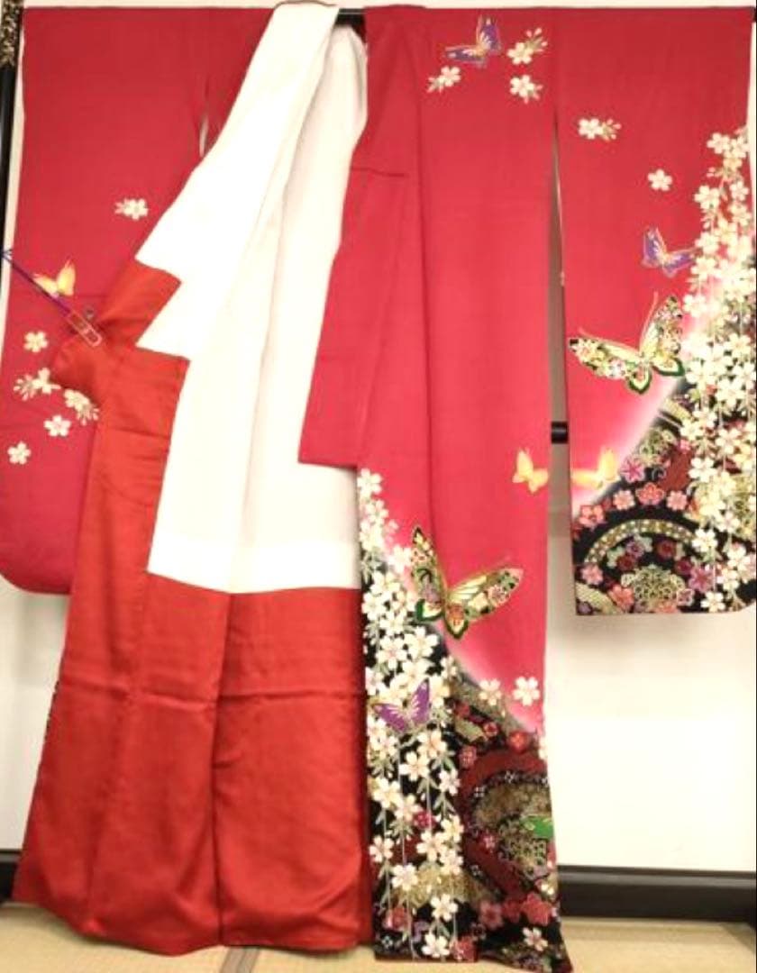 振袖フルセット6点M〜Lサイズ振袖 蝶と花の刺繍　正絹　送料込み