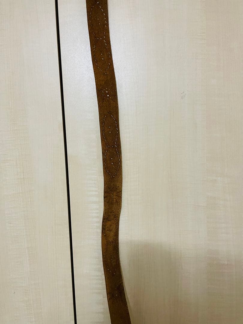 【最終価格】HTC レザー ベルト スタッズ ピーナッツ 白 黒