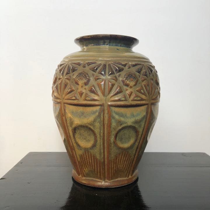 vintage 文様のある花器