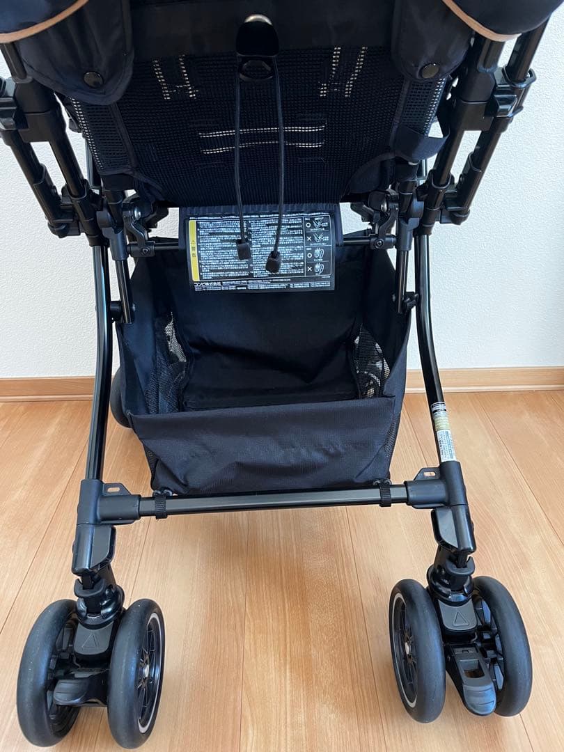 美品　Combi メチャカル ハンディ オート4キャス エッグショック