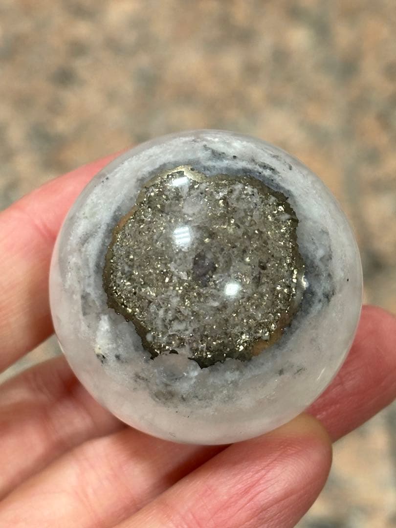 パイライトインフローライト　スフィア　4.22cm 天然石