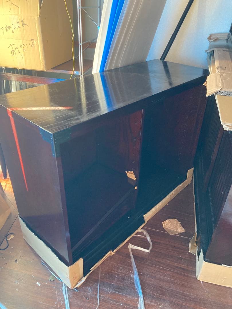 【送料込み】漆　食器棚