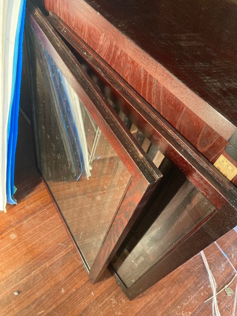 【送料込み】漆　食器棚