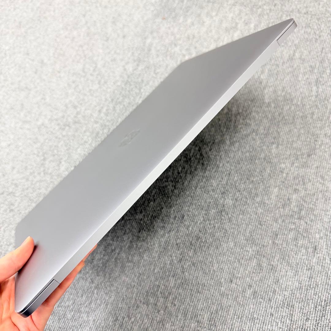 MacBook Pro 2017 15インチ 16GB / 256GB