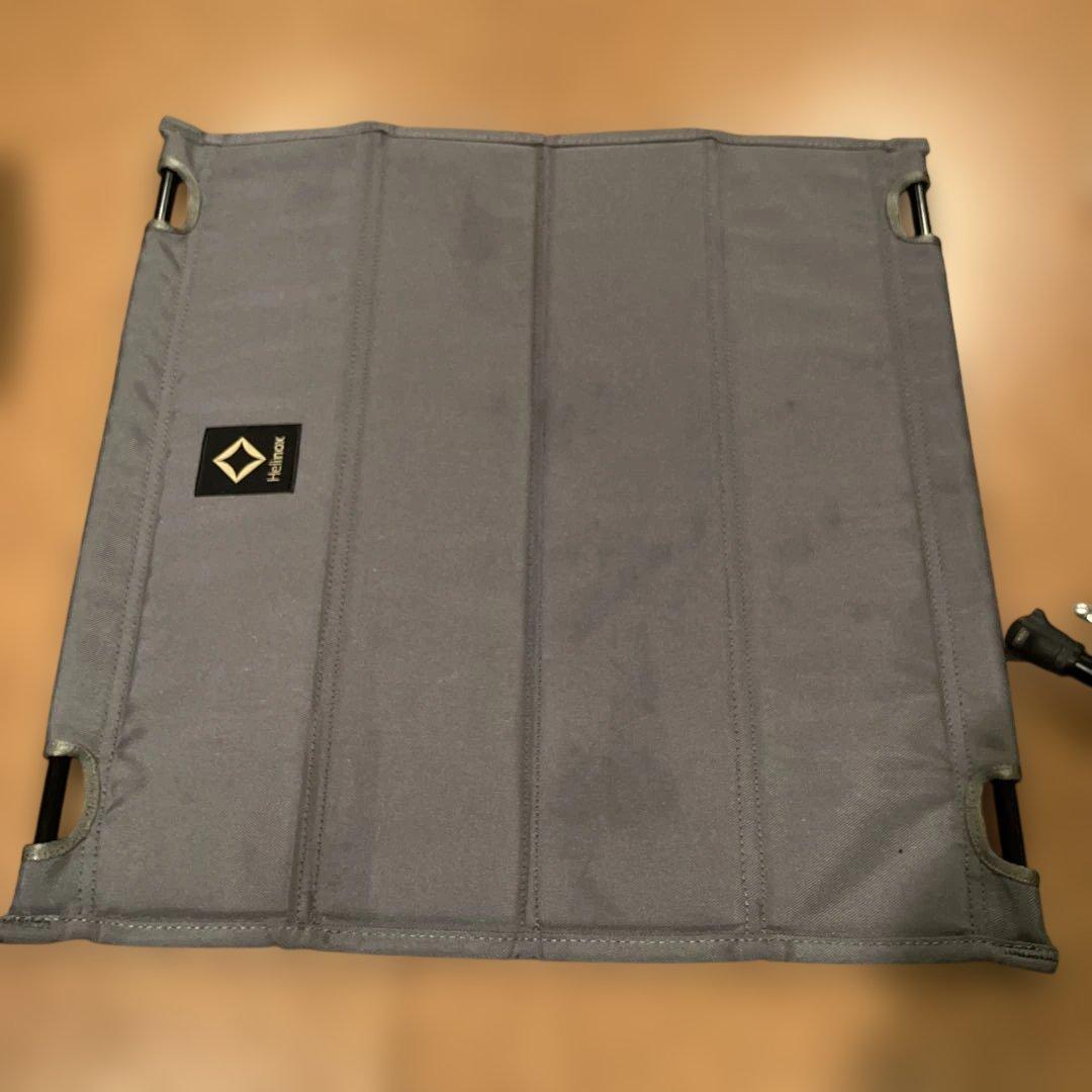 ヘリノックス　テーブル　グレー