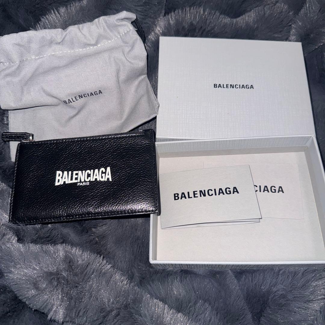 BALENCIAGAケース