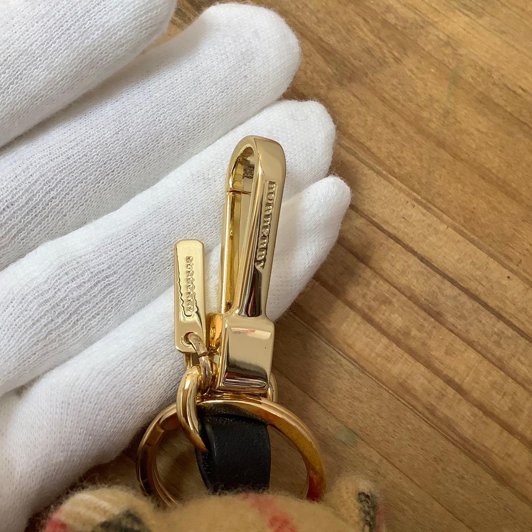 バーバリー　トーマスベア　チャーム　チェック　クマ　キーホルダー　バッグチャーム