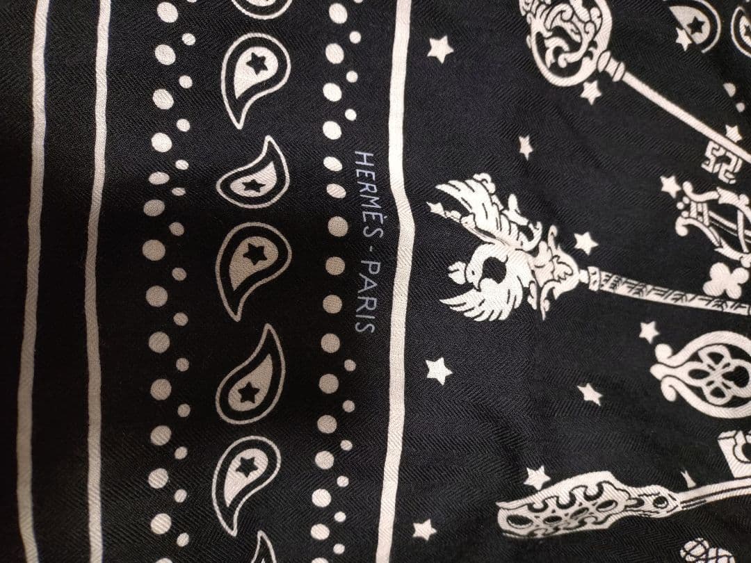 エルメス　HERMES カレジェアン　レ　クレ　バンダナ