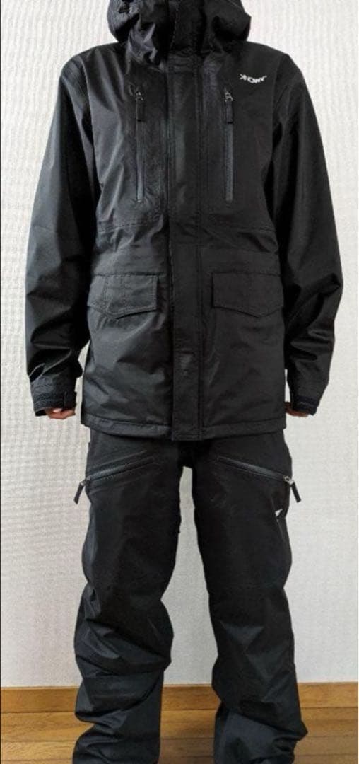 【早い者勝ち】knowy 上下セット Mサイズ