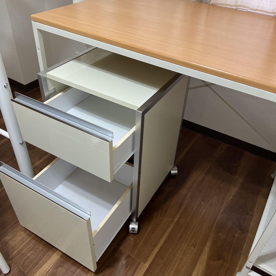 急募!! 直接のお取引のみ メーカー不明 美品 ホワイト 勉強机　引出はおまけ