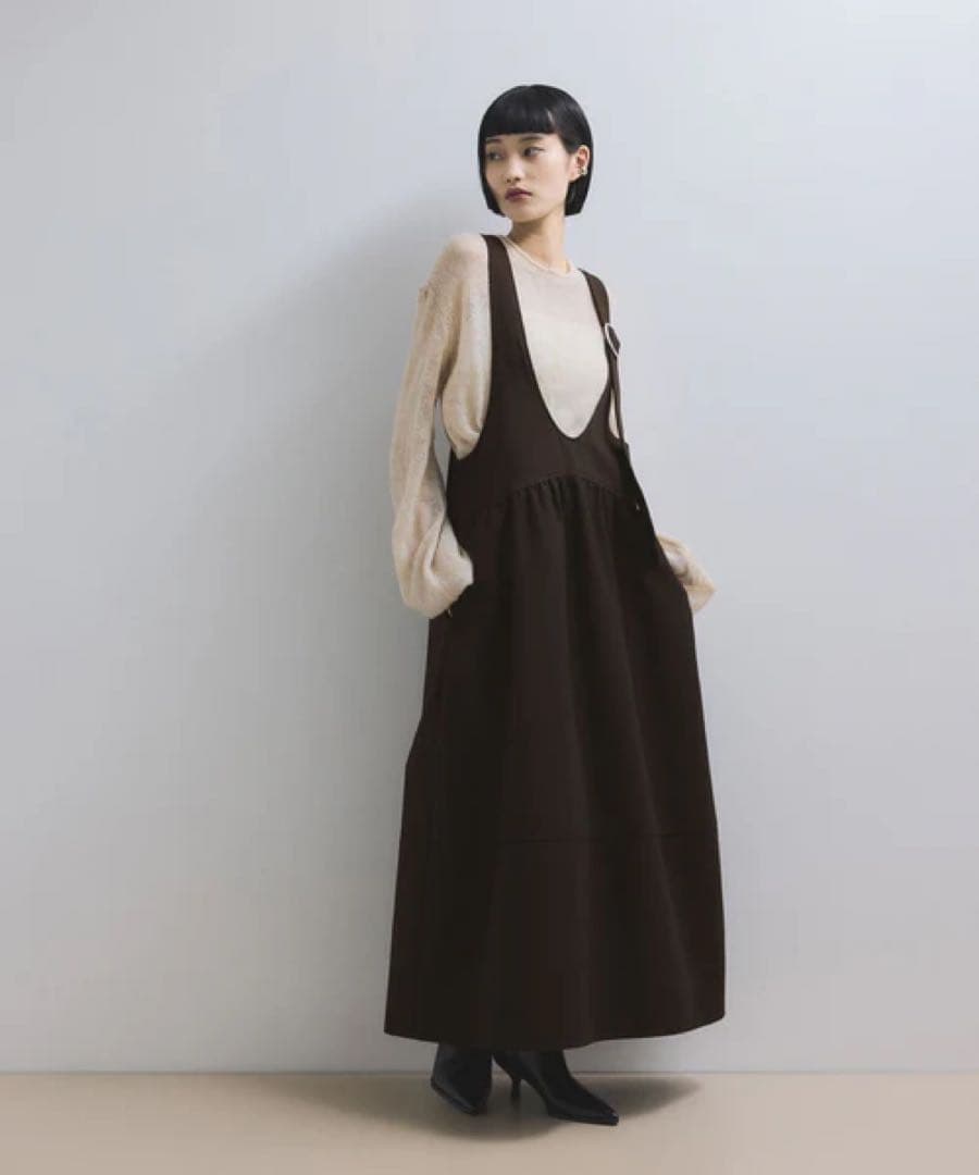 アダムエロペ　ディープネックAラインワンピース　ダークブラウン　38サイズ　新品