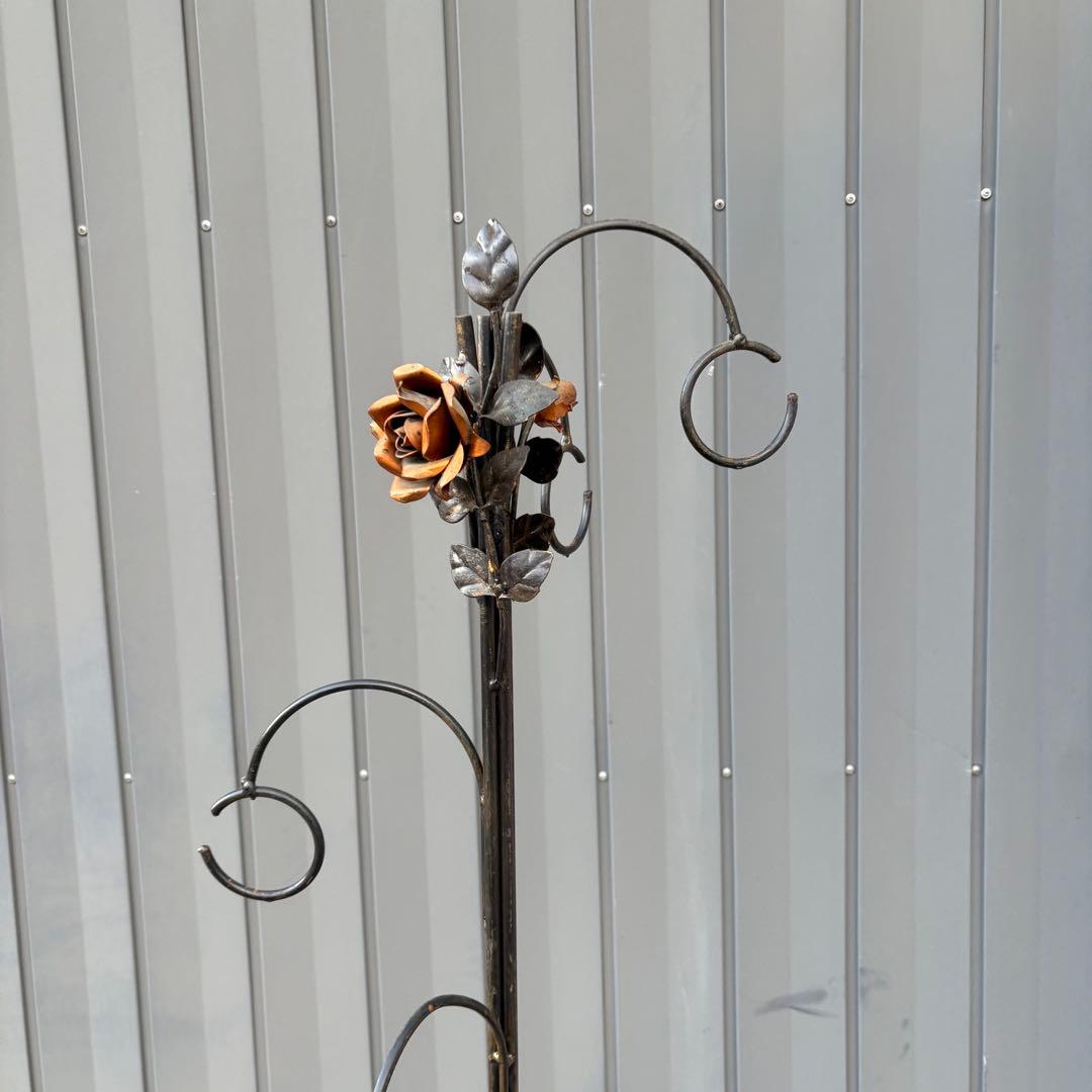C1 アンティーク 薔薇モチーフ アイアンポールラック ハンガーラック バラ