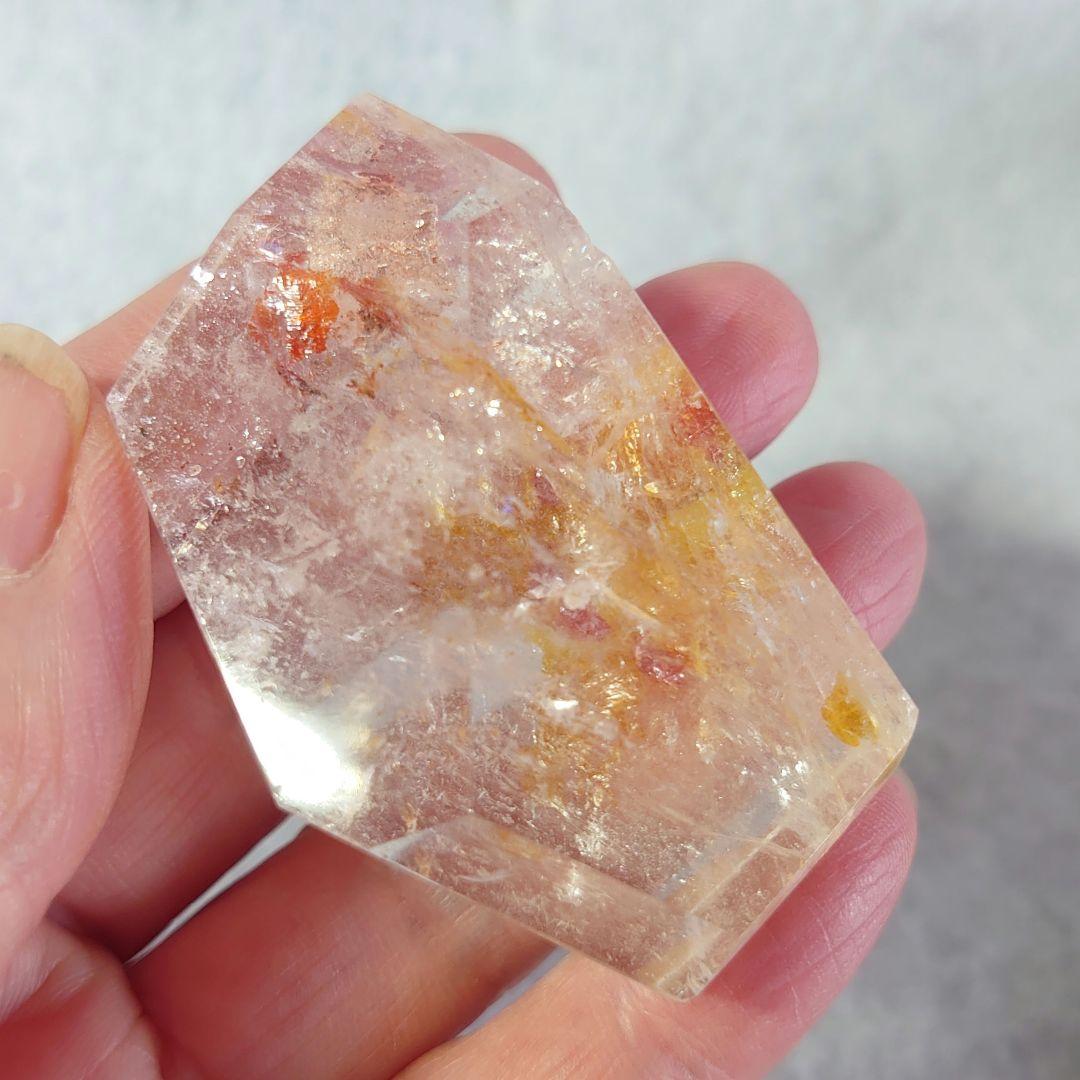 ライモナイトインゴールデンヒラーフリーフォーム　素敵な逸品