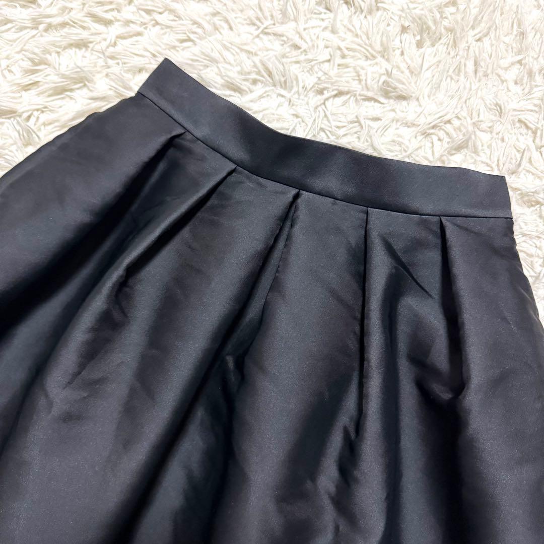 新品タグ付きSHE TOKYOANNAシートーキョーフレアスカートサテン38M