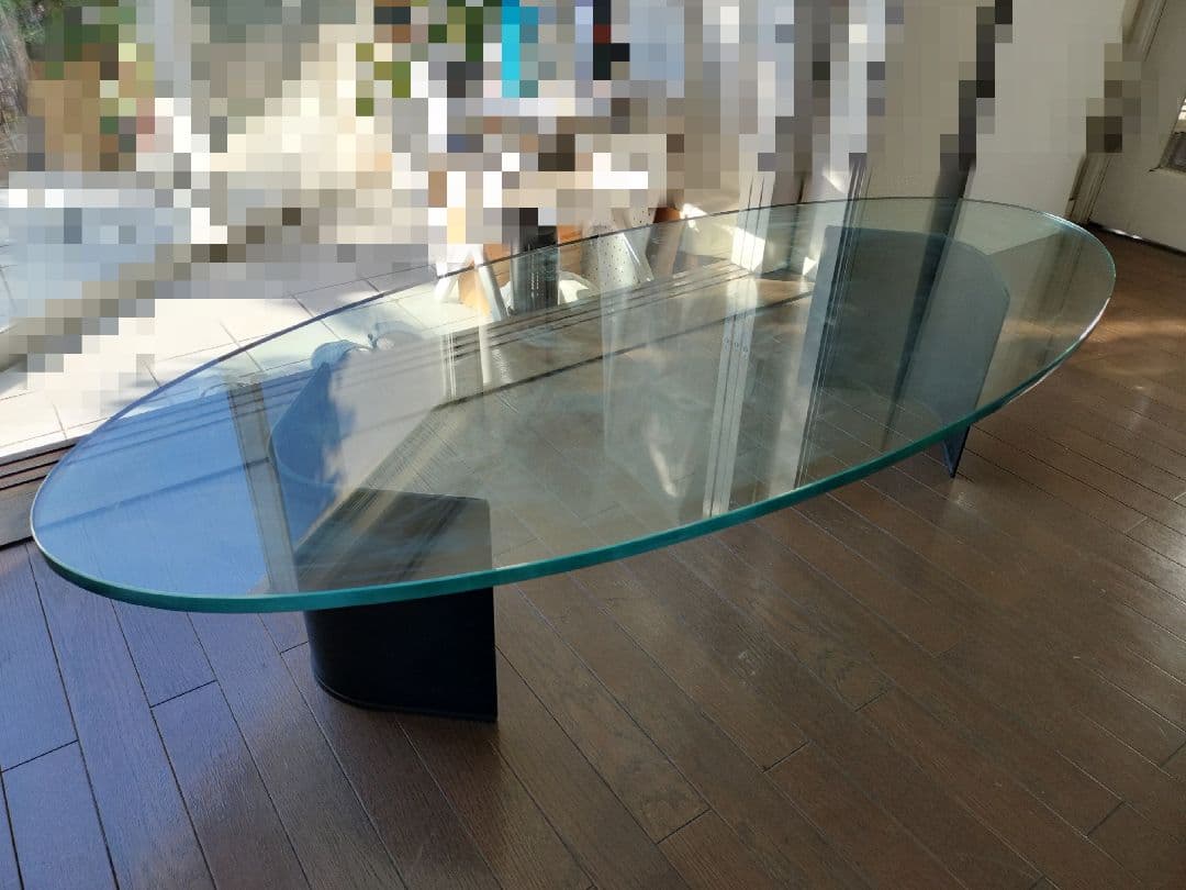 【引き取り限定】モダンガラステーブル