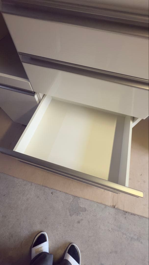 岡山県　31日まで送料込み！パモウナ　大型食器棚　8000円引き中