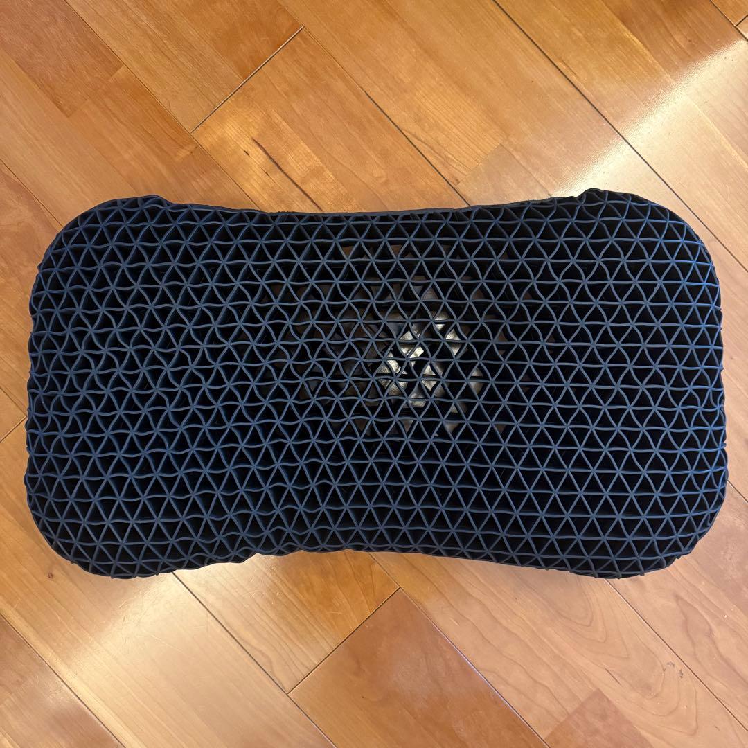 【超美品】ヒツジのいらない枕　極柔　22,000円+白カバー、シルクカバー