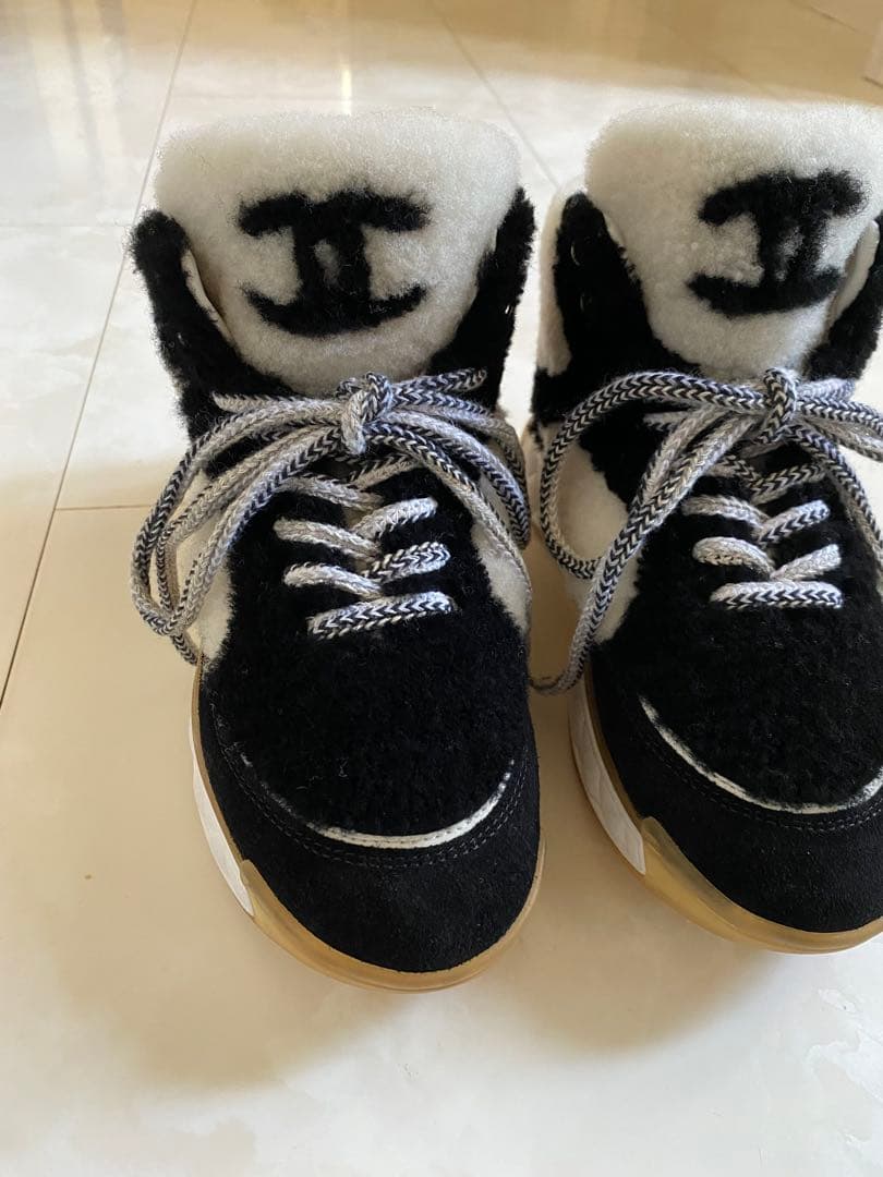 美品 シャネル ムートン ハイカット スニーカー 36 23cm CHANEL