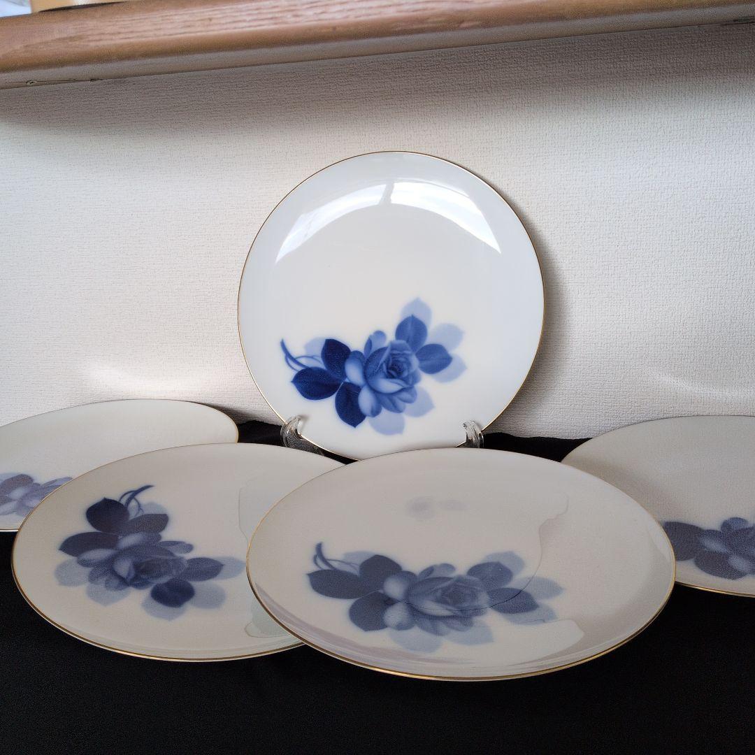 OKURA 青い花の装飾皿 日本製ブルーローズ