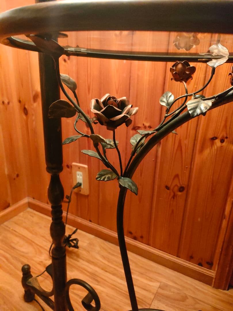 希少　アンティークフロアライト　アイアンガラステーブル　レトロ　ローズ装飾