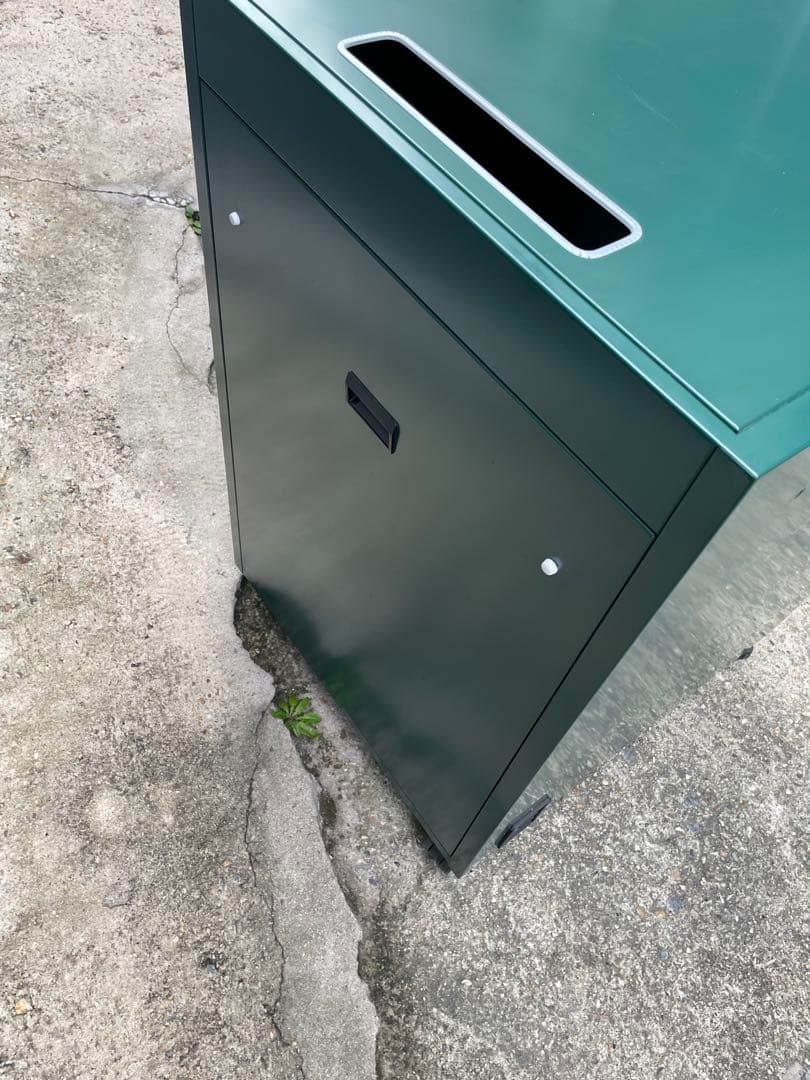 近隣配達可能　厚い鉄板　スチール製　レジ台　ツールキャビネット