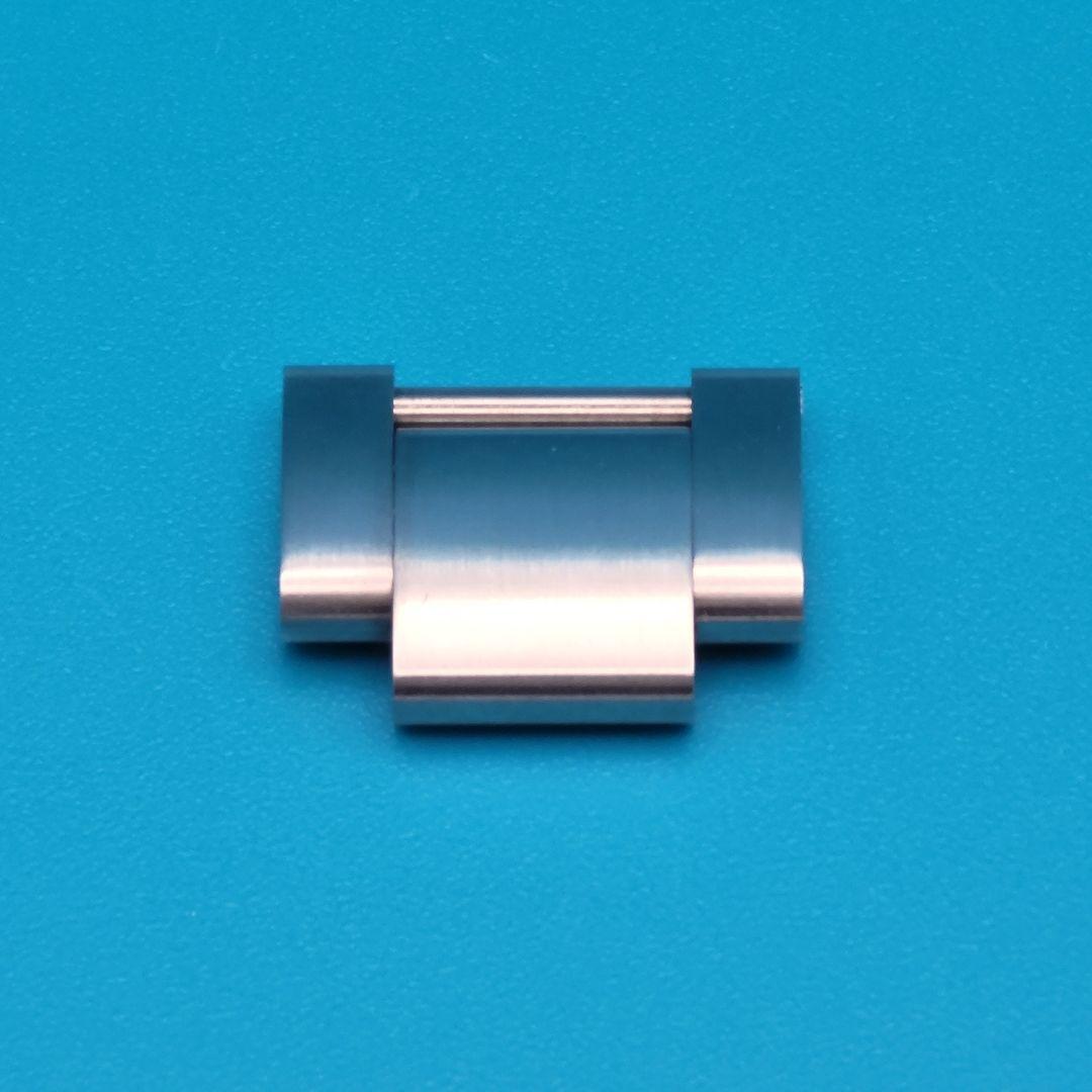 TUDOR部品①【中古】チューダー純正ベルトコマ 79170 対応 取付部品付属