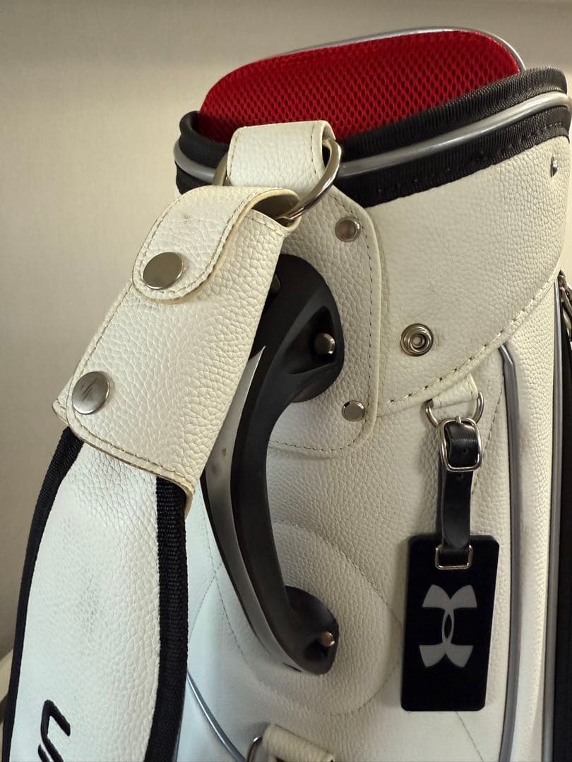 UNDER ARMOUR キャディバッグ ホワイト　グレーカーボン調
