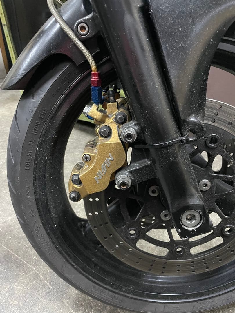 ZRX400 後期　ニッシン　nissin4potキャリパー