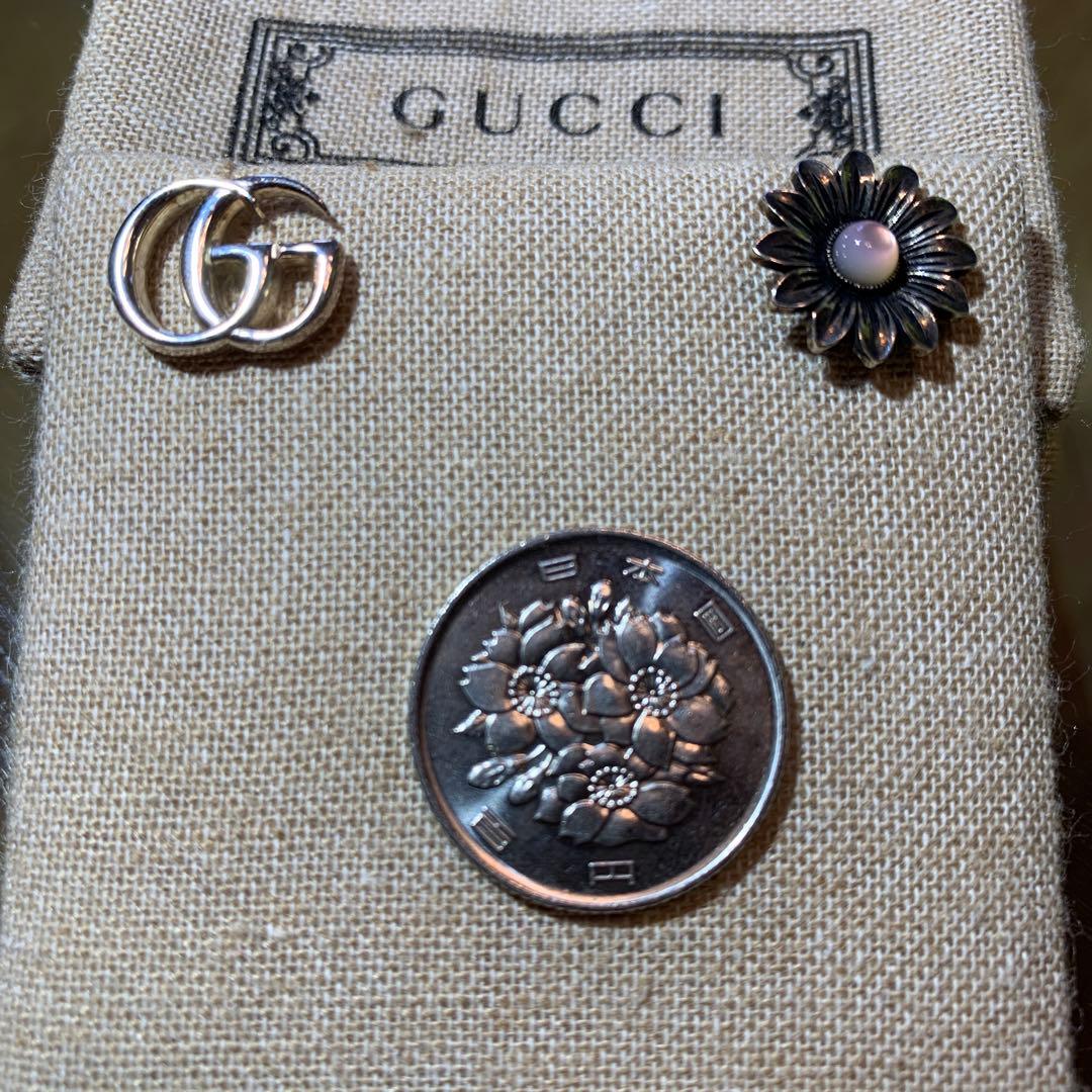 GUCCI GGロゴ 花モチーフ ピアス