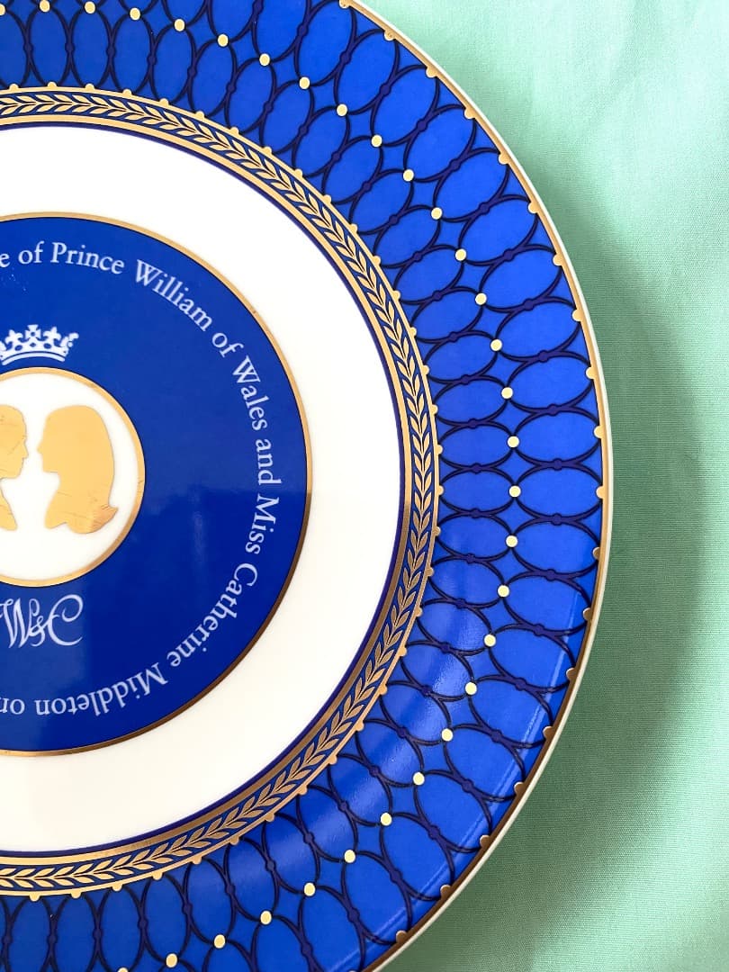 ウェッジウッド　ウィリアム王子御成婚記念 陶磁器皿