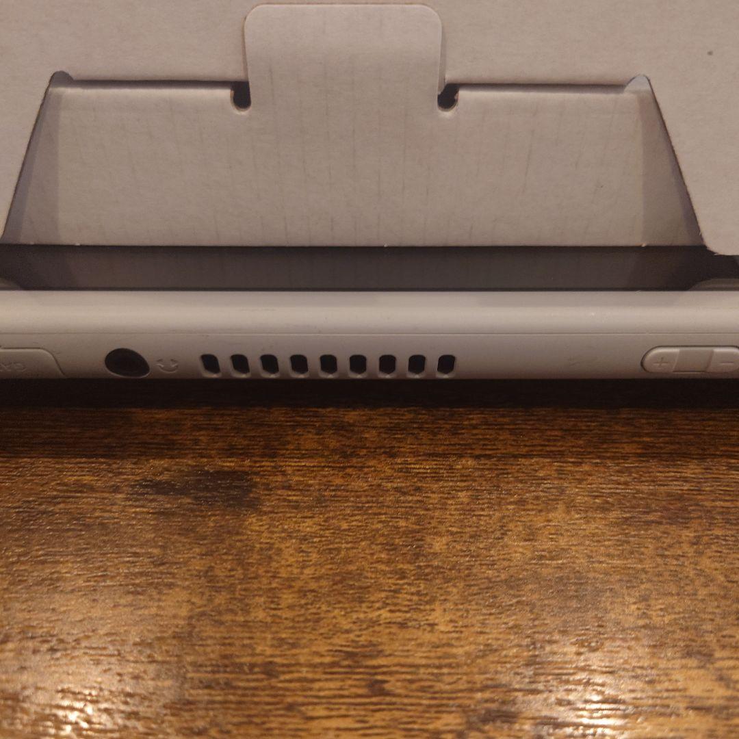 Nintendo　SWITCHライト　ポケモンザシアンザマゼンタVersion