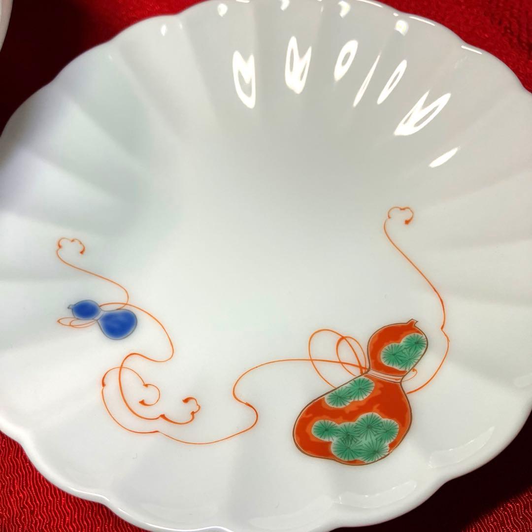 深川製磁　花ひょうたん菊割鉢と六瓢松竹梅銘々皿のセット　4点セット