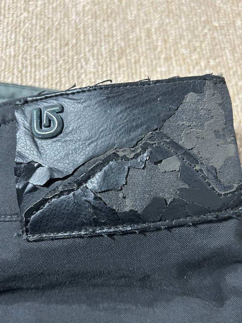 BURTON 上下セット　スノボウェア　グリーン フード付きジャケット&パンツ