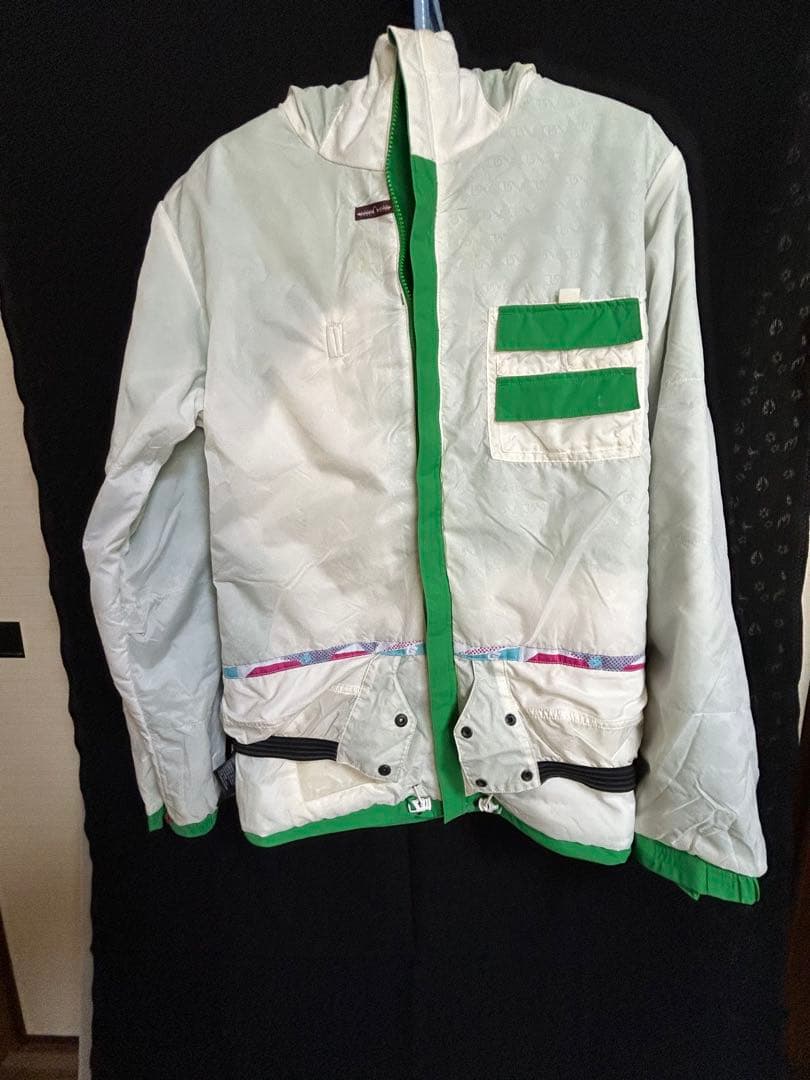 BURTON 上下セット　スノボウェア　グリーン フード付きジャケット&パンツ