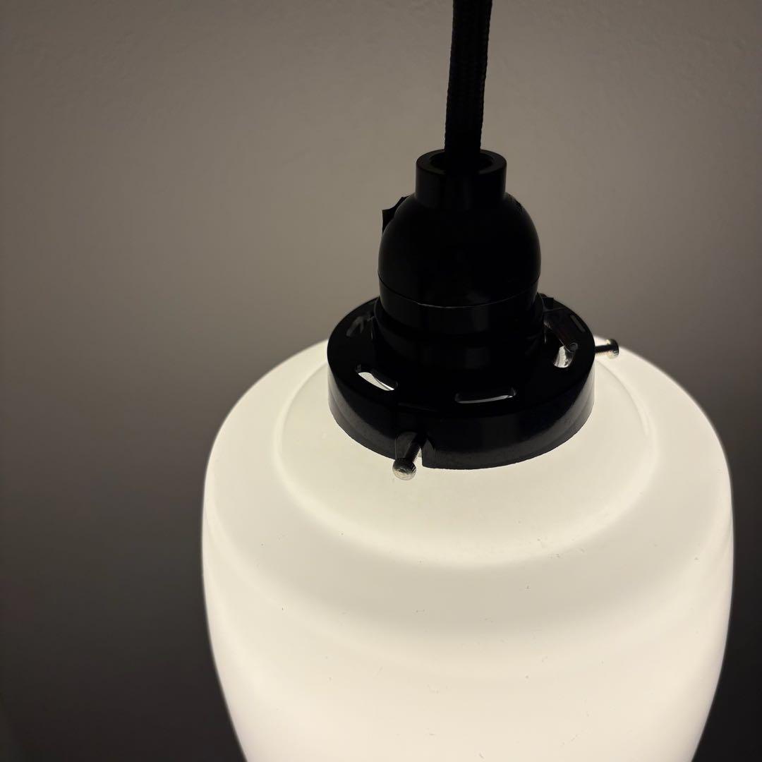 昭和レトロ 乳白ガラス ミルクガラス ペンダントライト 電笠 電傘 乳白色